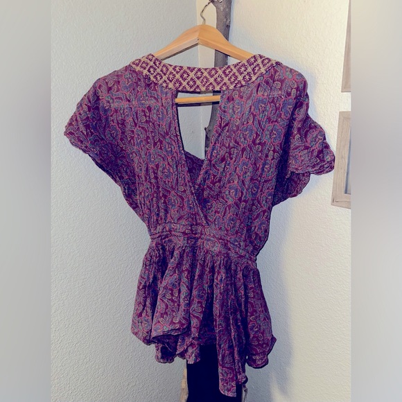 Free people blouse. Size medium. - Picture 6 of 9